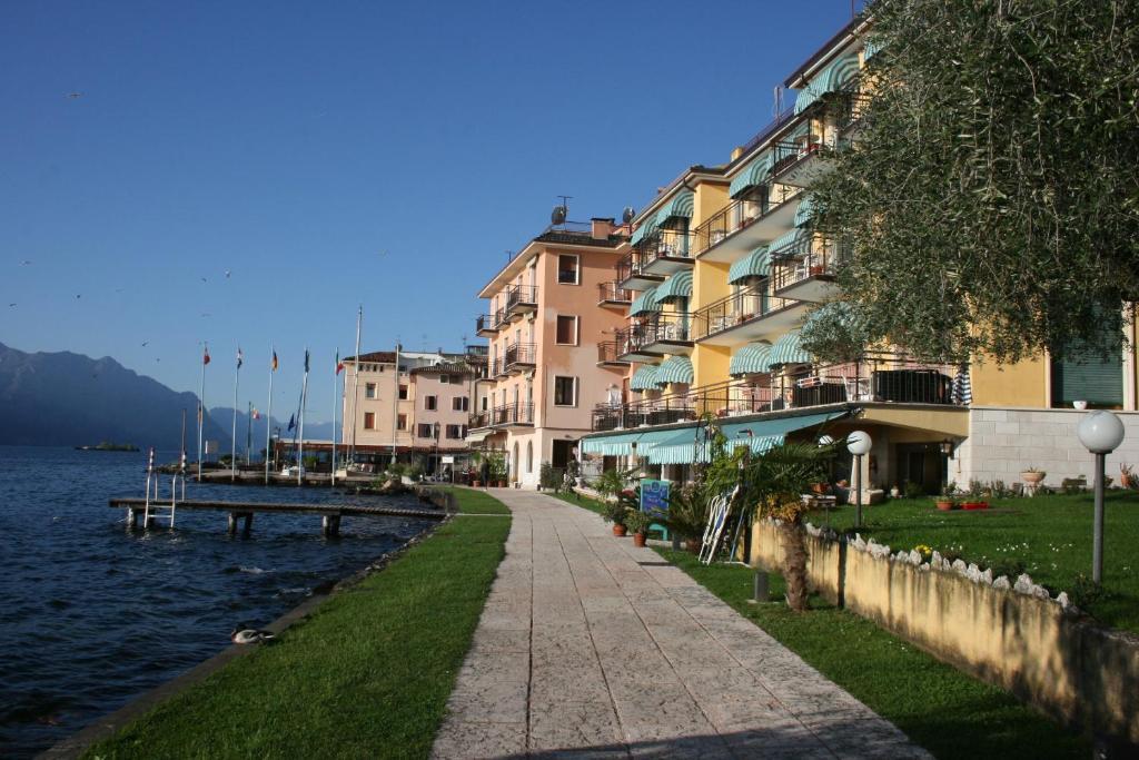 Hotel Nettuno Brenzone sul Garda Εξωτερικό φωτογραφία